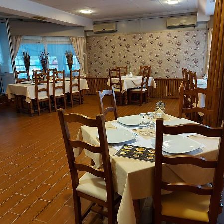 Motel Via Targu Mures Cristesti  ภายนอก รูปภาพ
