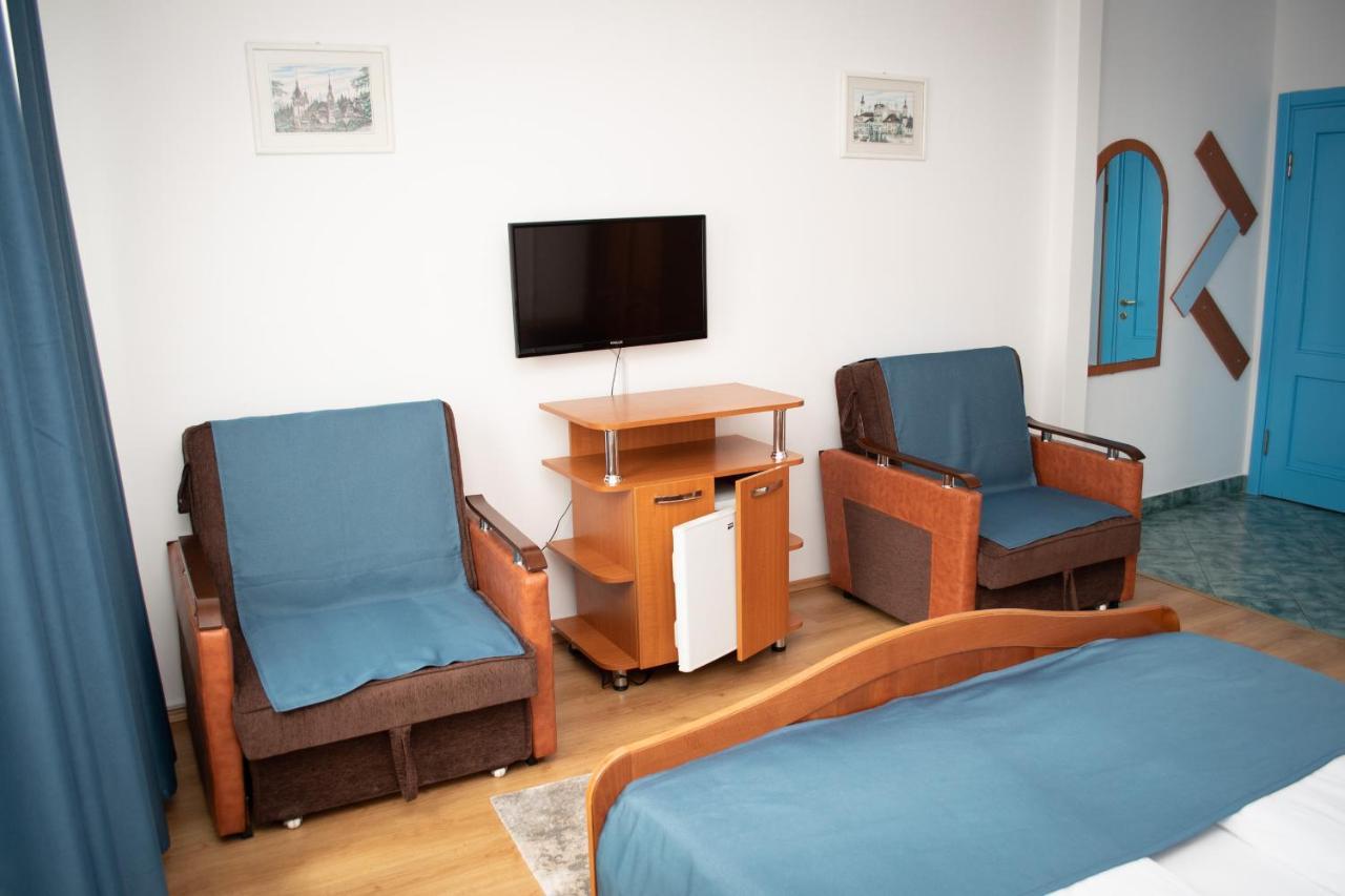Motel Via Targu Mures Cristesti  ภายนอก รูปภาพ