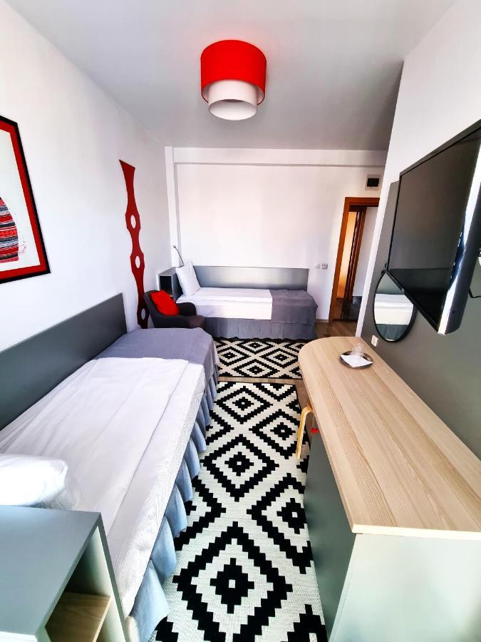 Motel Via Targu Mures Cristesti  ภายนอก รูปภาพ