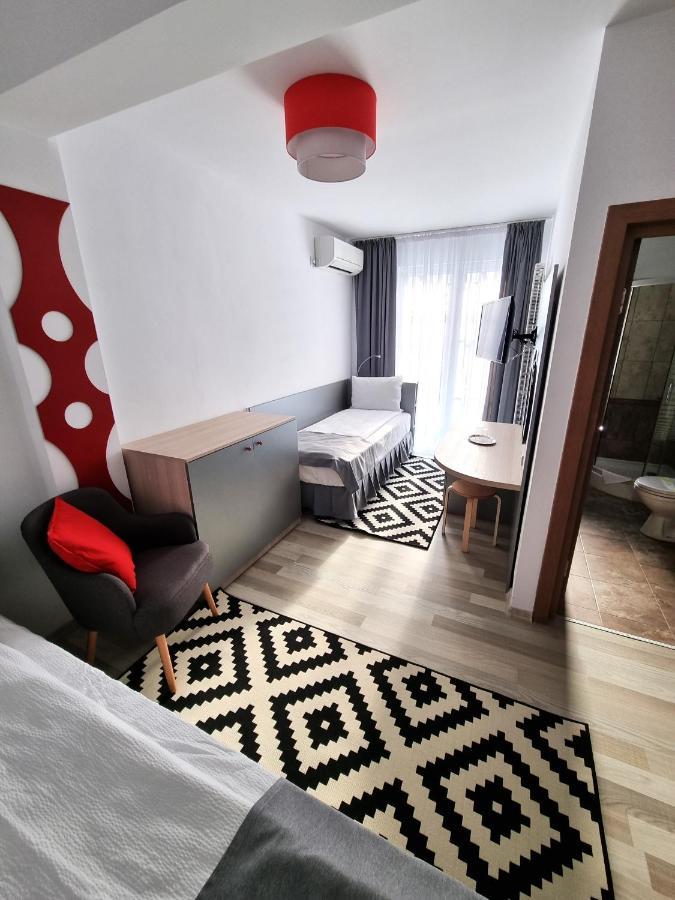 Motel Via Targu Mures Cristesti  ภายนอก รูปภาพ